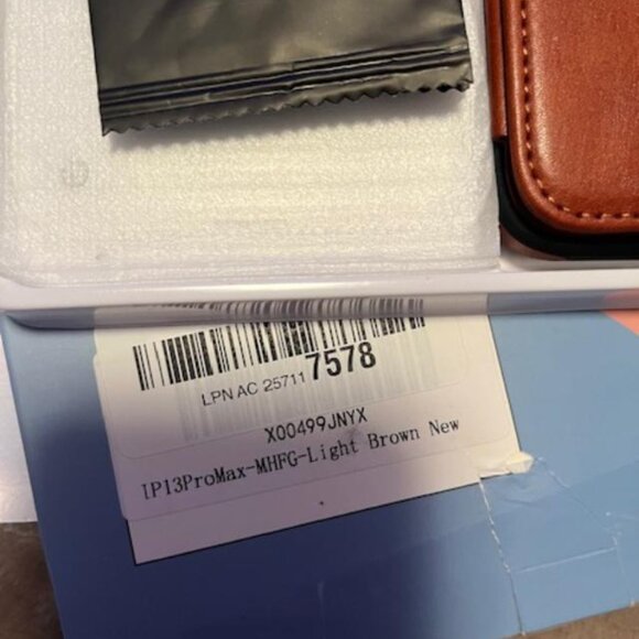 NWT iPhone Case 13 Pro Max w/ Card/ID Holder Brown - Picture 4 of 4